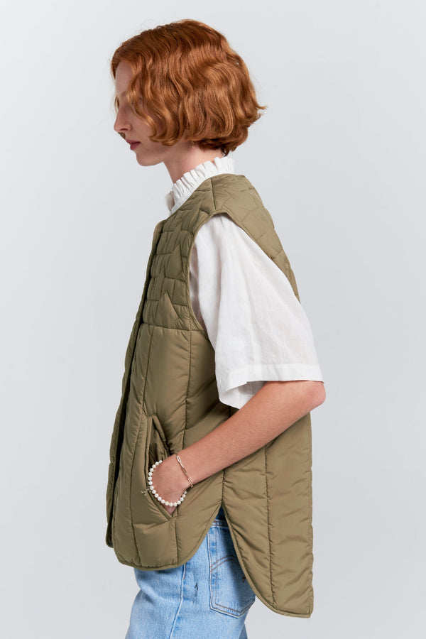 Quilted Voyager Vest | Herb Green